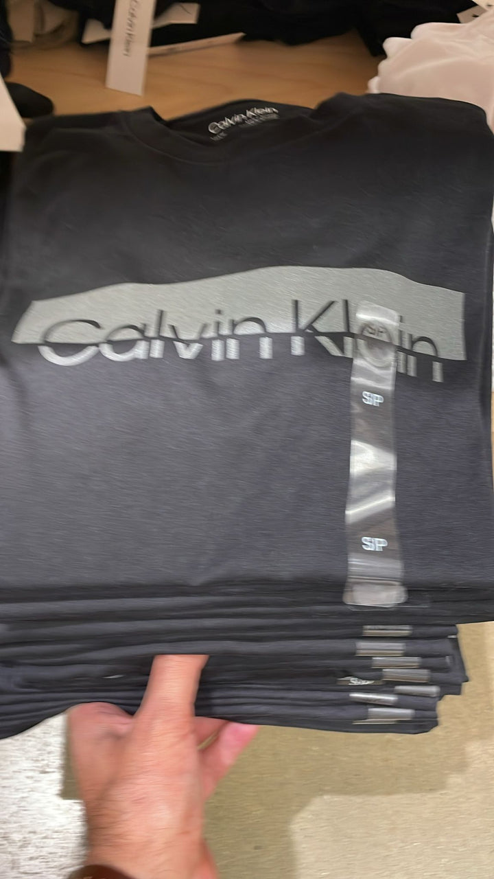 CK round 2 Color Linear Logo T-Shirt Black