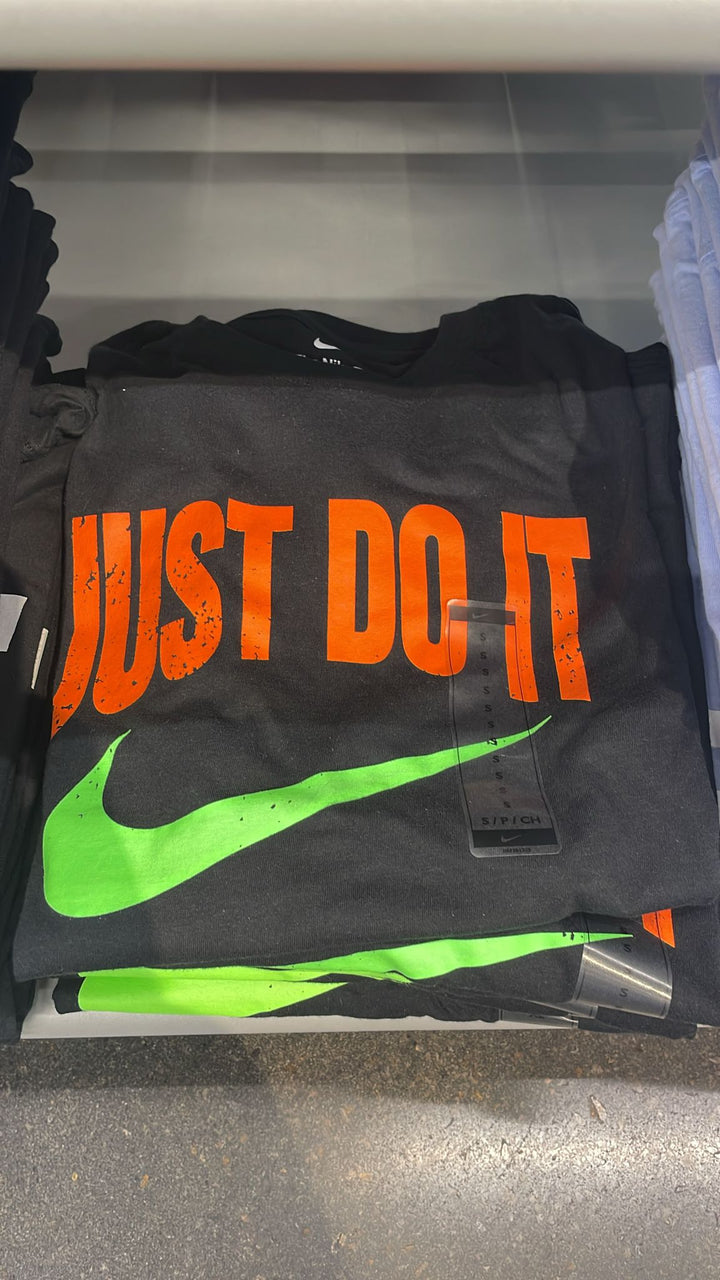 Nike Round Neck T-shirt Big Just Do it Logo Black