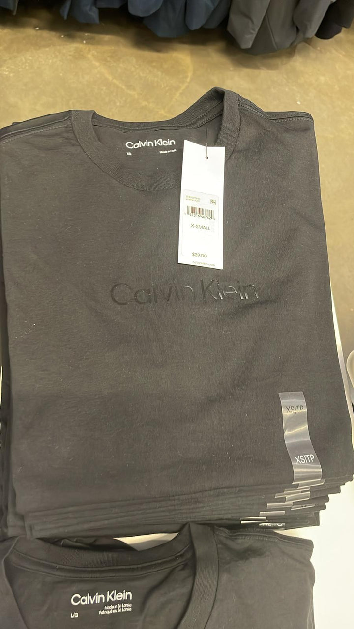 CK round Neck Medium Central Logo T-Shirt Black