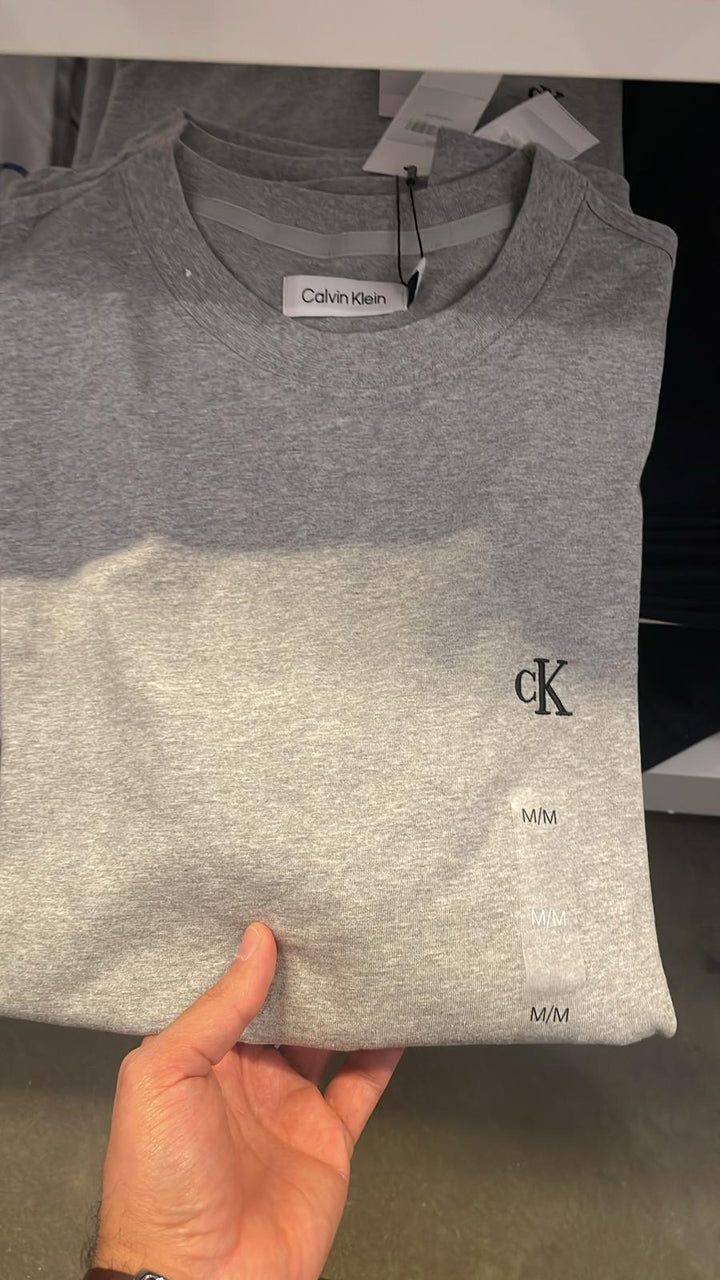 CK round Neck Small Logo T-Shirt Grey