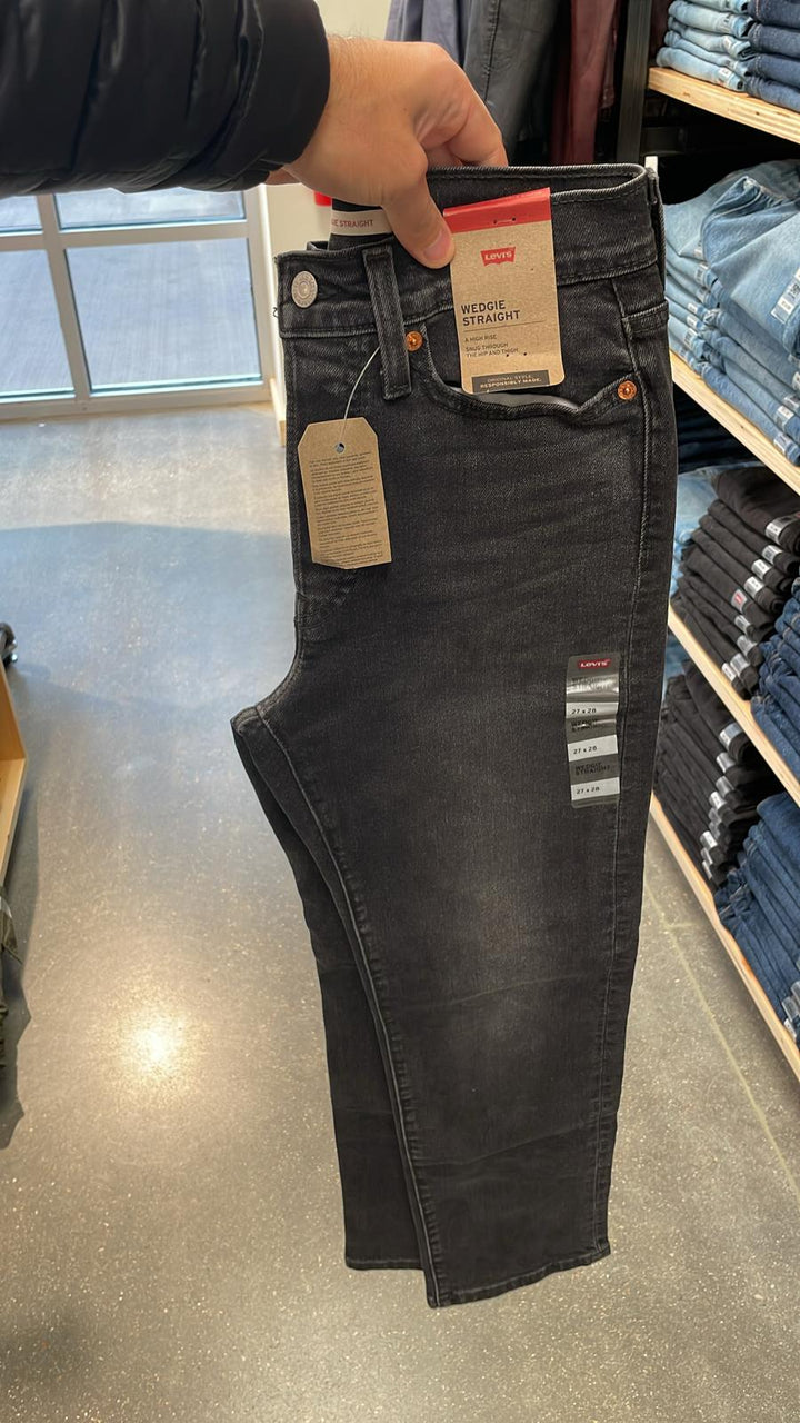 Levi's Wedgie Straight Fit Jeans Black