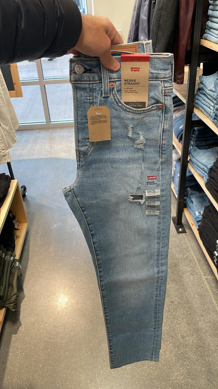 Levi's Wedgie Straight Fit Jeans Light Blue