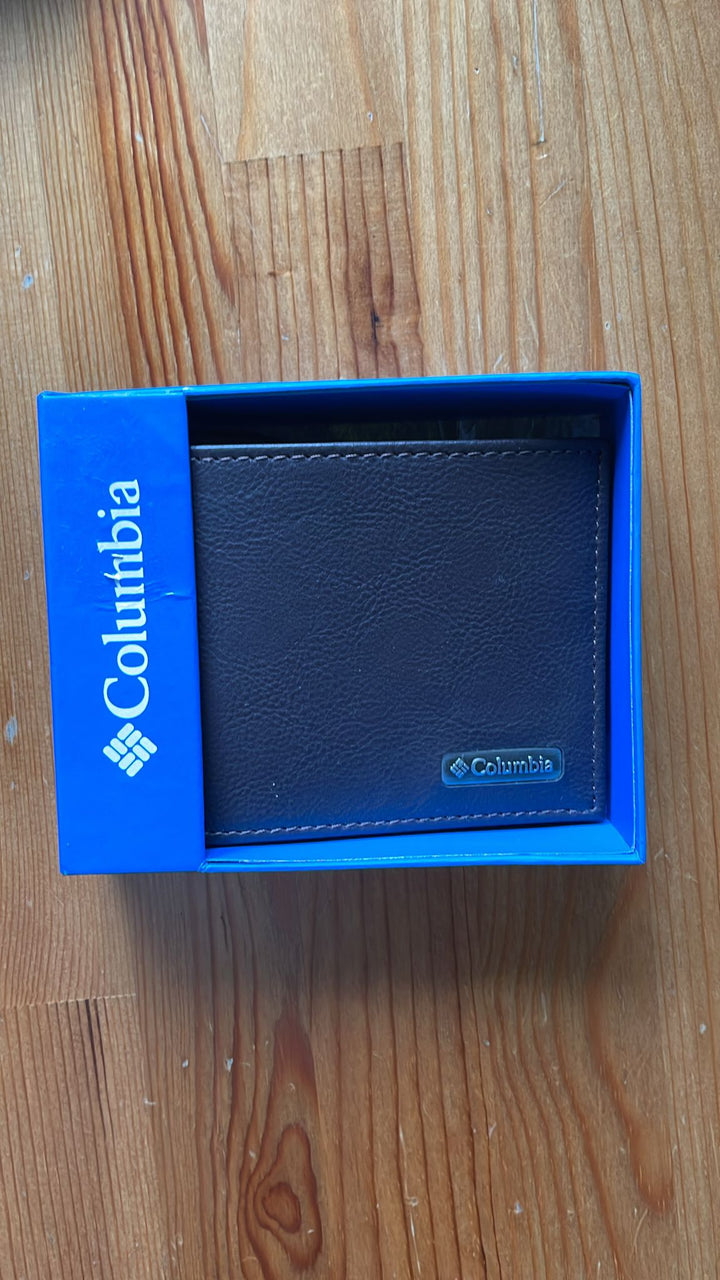 Columbia Leather Wallet Brown