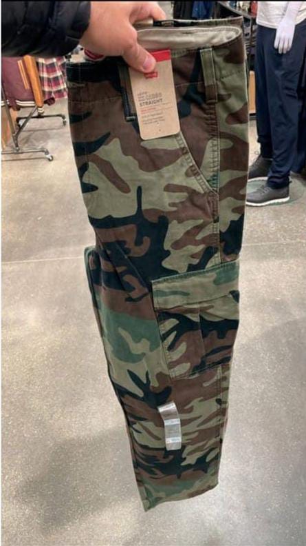 Levis Cargo Army 34W32L